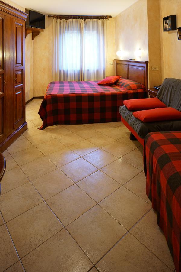 Hotel Al Caminetto Valtournenche Exterior foto